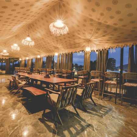 ราไวย์ ลักชัวรี เต็นต์ ปุษกร Hotel พุชการ์ ภายนอก รูปภาพ